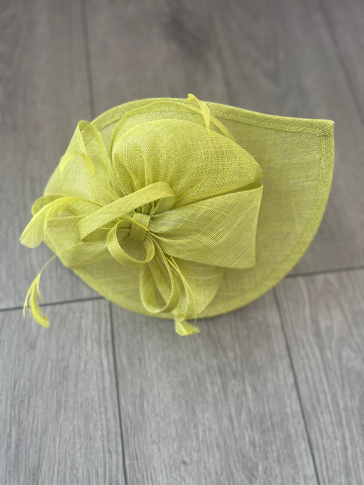 Lime Disc Fascinator with Decorative Bow-Fascinators Direct