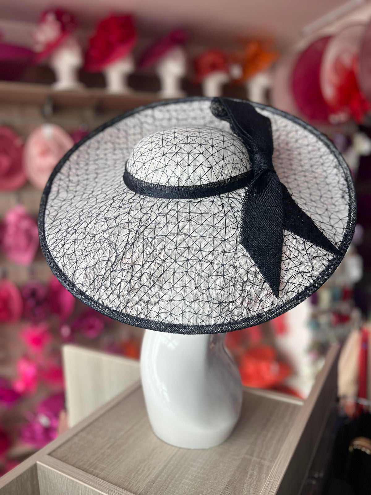 Luxury White &amp; Navy Large Hatinator With Bow-Fascinators Direct