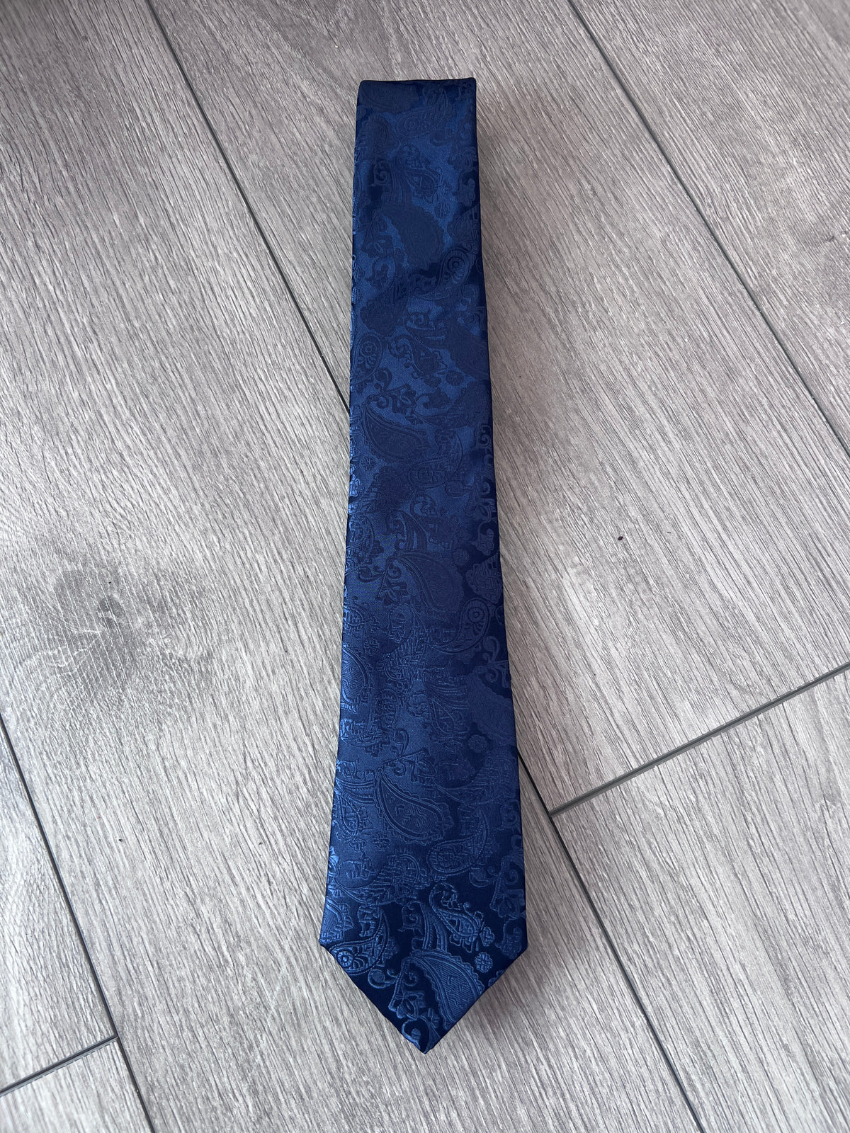 Navy Men’s Classic Paisley Tie-Fascinators Direct
