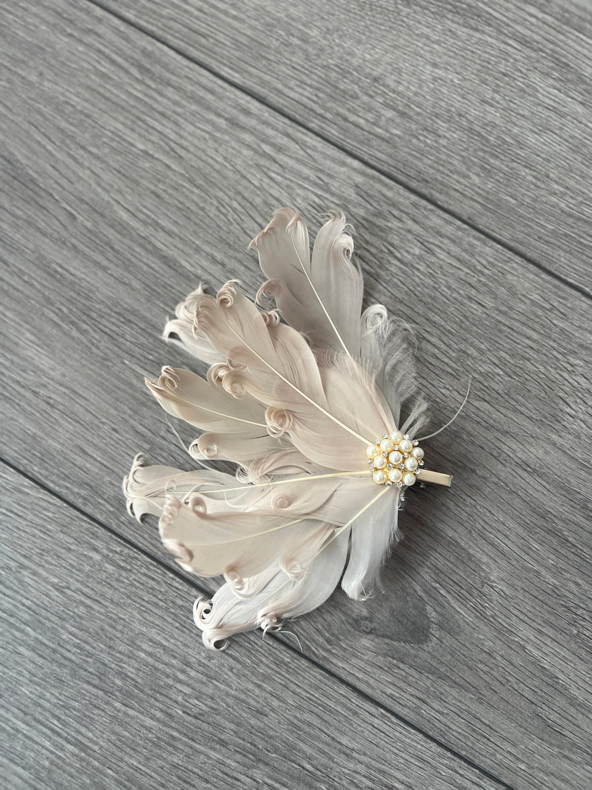 Nude Fascinator Clip with Vintage Feathers &amp; Pearls-Fascinators Direct