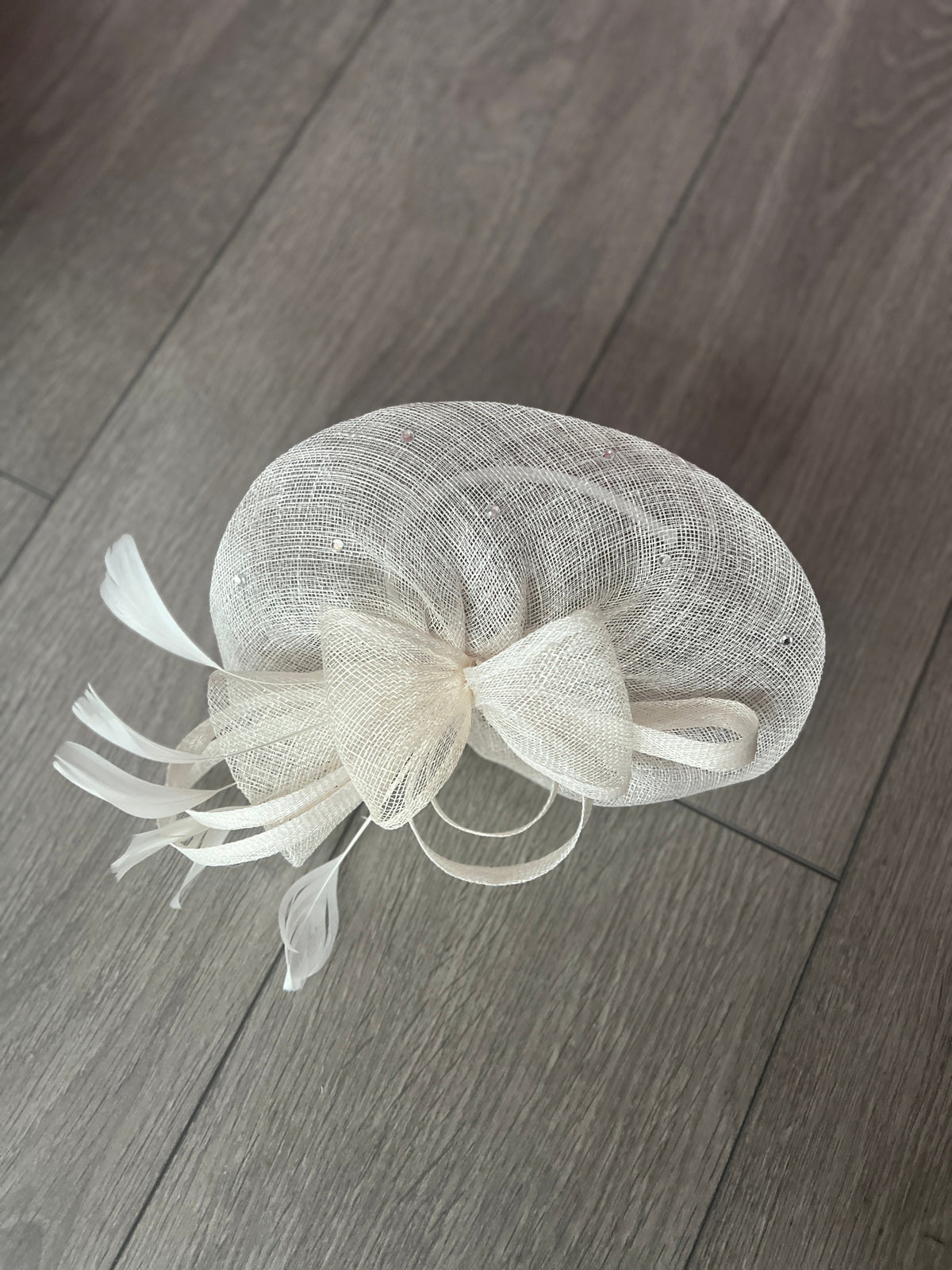 Off White Fascinator With Diamanté Oval Base-Fascinators Direct