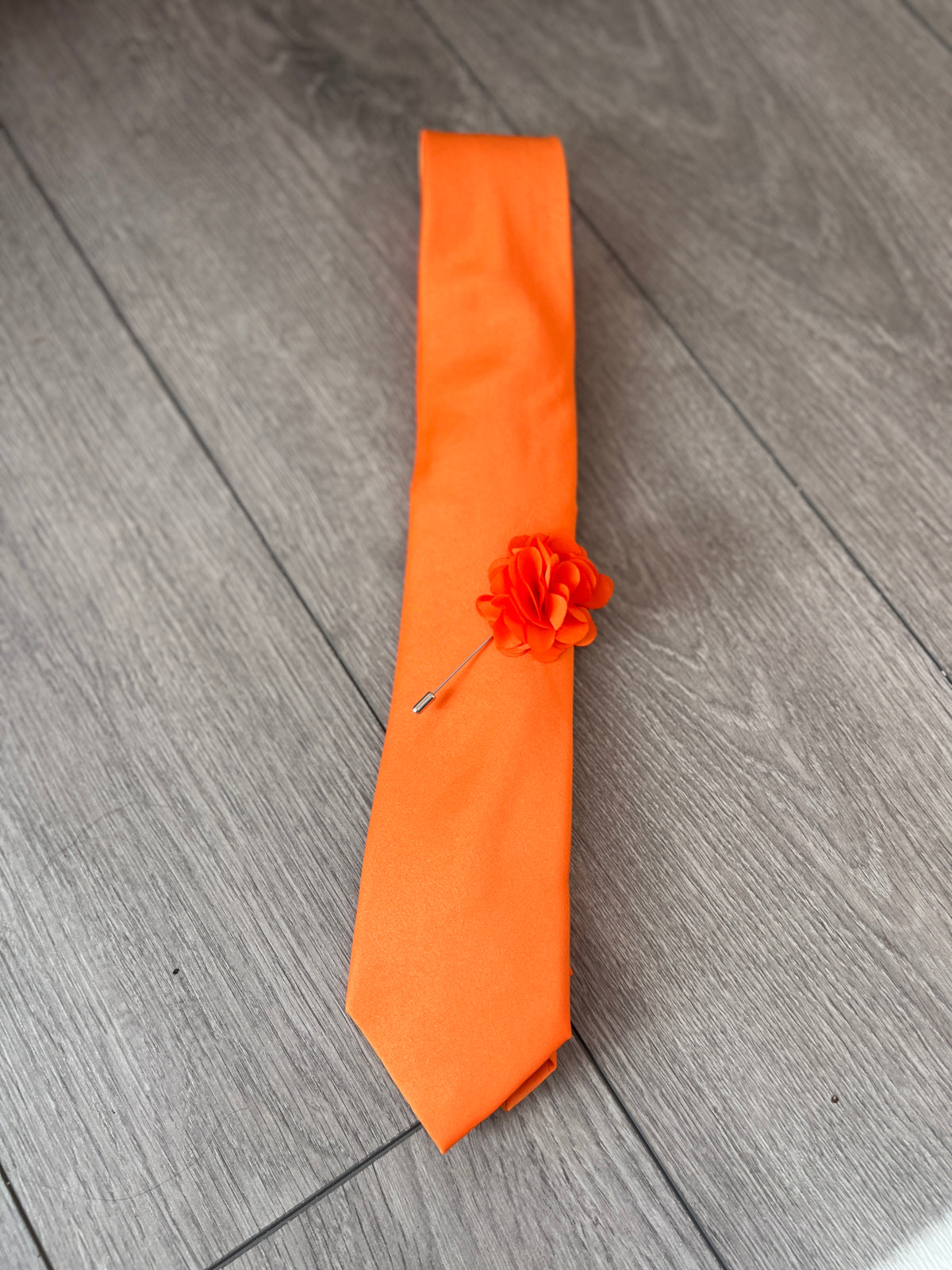 Orange Men’s Classic Tie &amp; Pin-Fascinators Direct