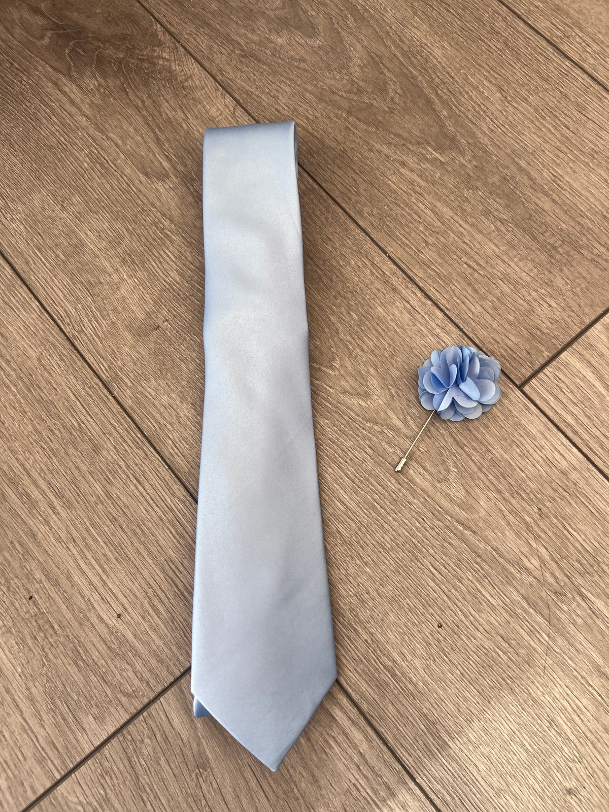 Powder Blue Men’s Classic Tie &amp; Pin-Fascinators Direct