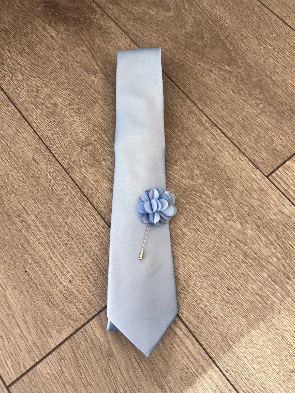 Powder Blue Men’s Classic Tie &amp; Pin-Fascinators Direct