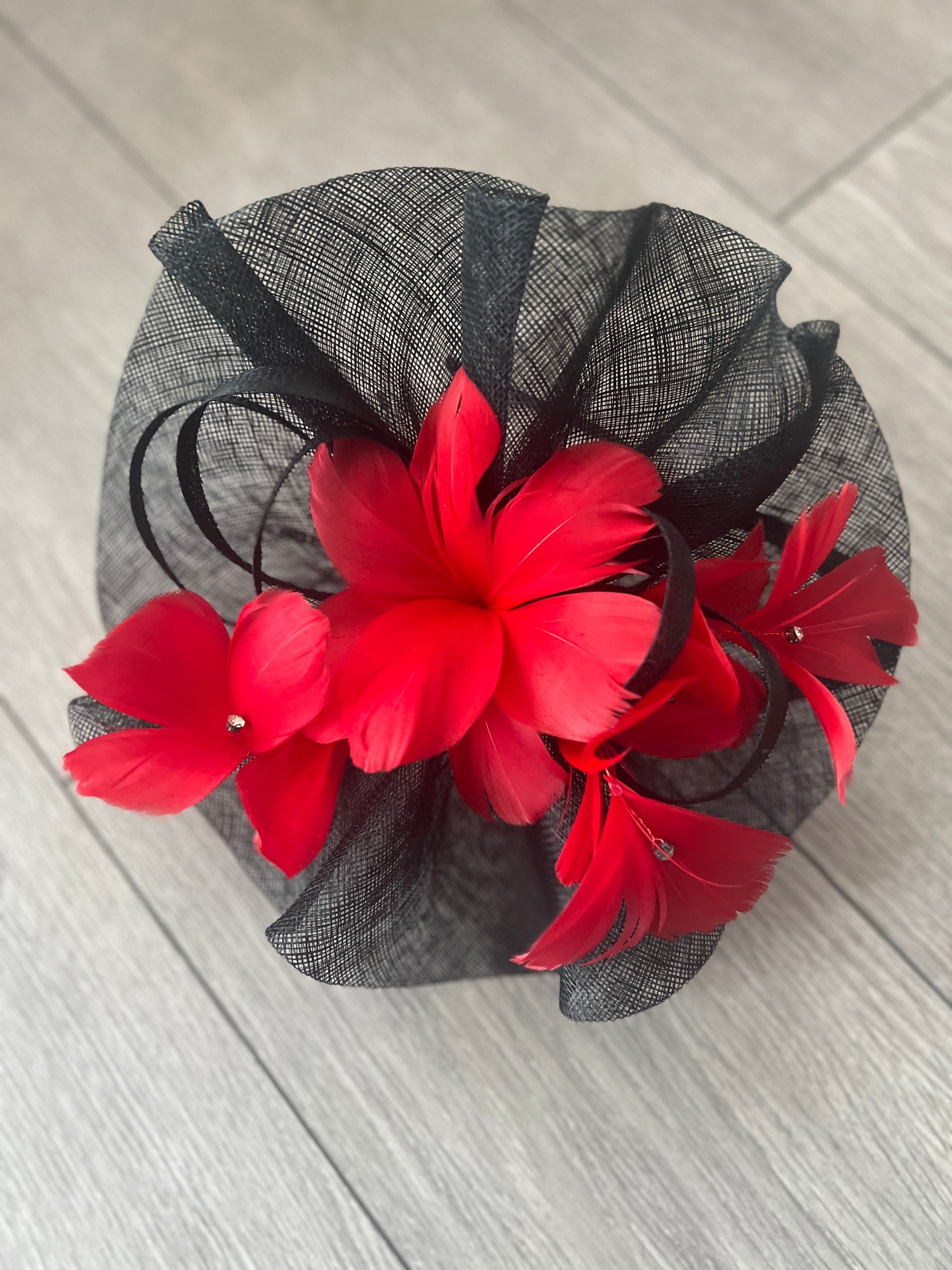 Red & Black Large Fascinator With Feather Flowers & Sinamay  display picture 2