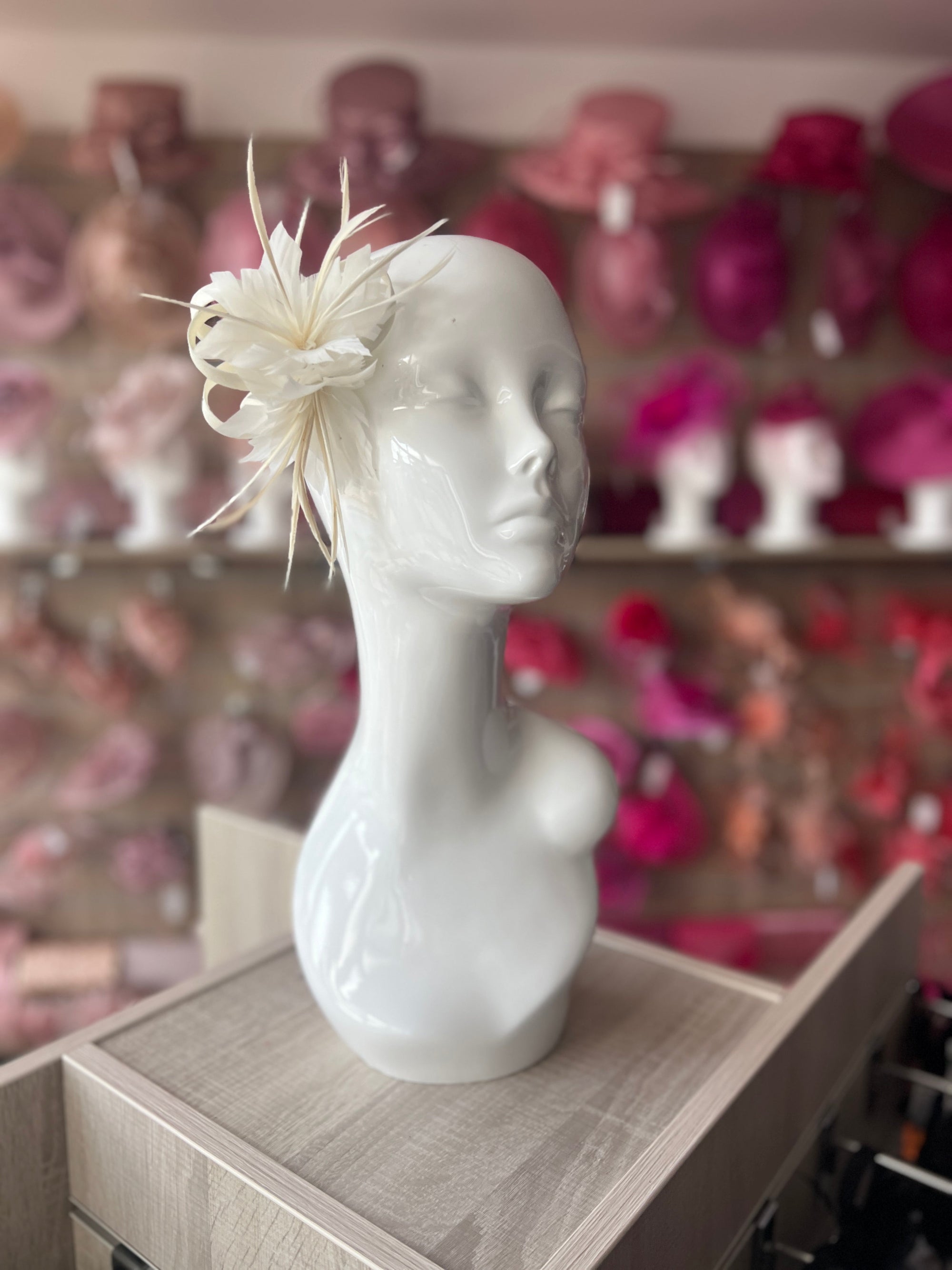 SMALL CREAM FASCINATOR CLIP WITH FEATHERS & SATIN LOOPS-Fascinators Direct