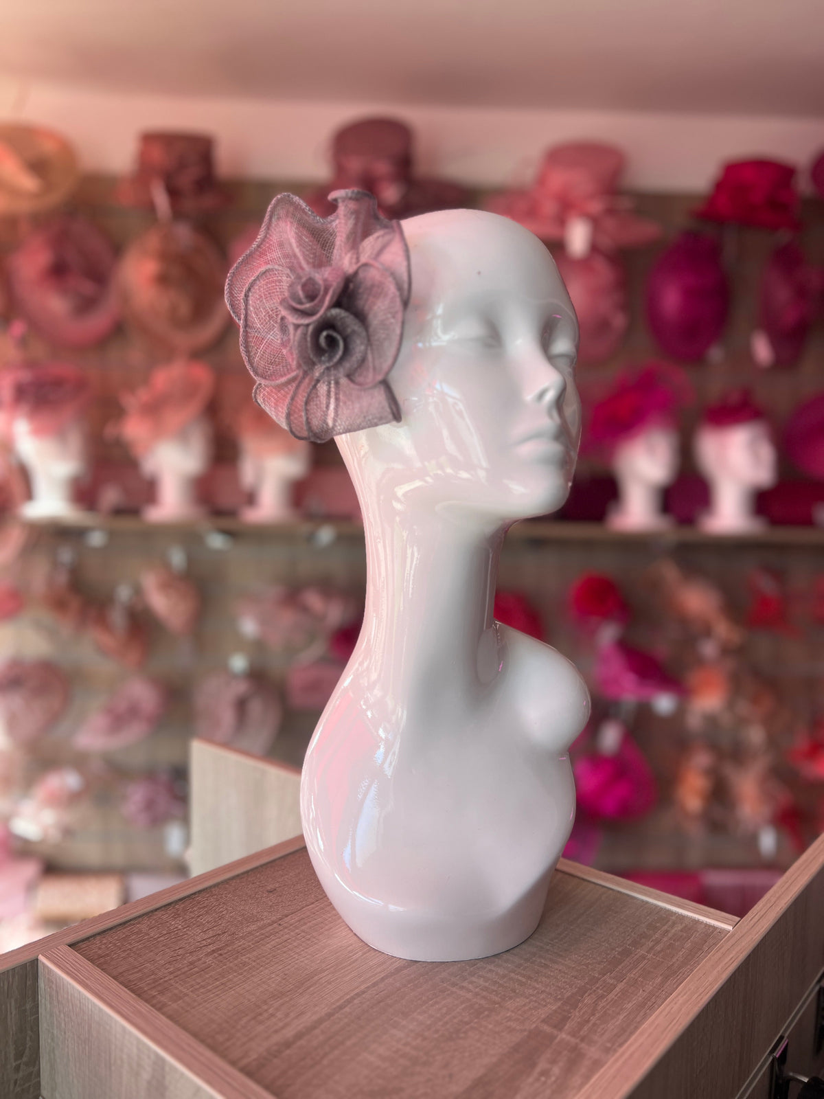 SMALL FLUTED SINAMAY SILVER HAIR FASCINATOR CLIP-Fascinators Direct