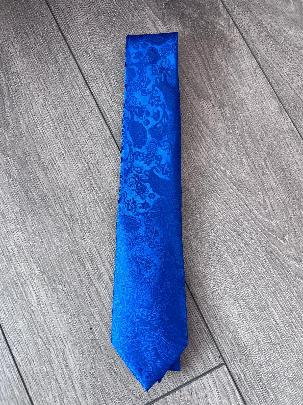 Sapphire Men’s Classic Paisley Tie-Fascinators Direct
