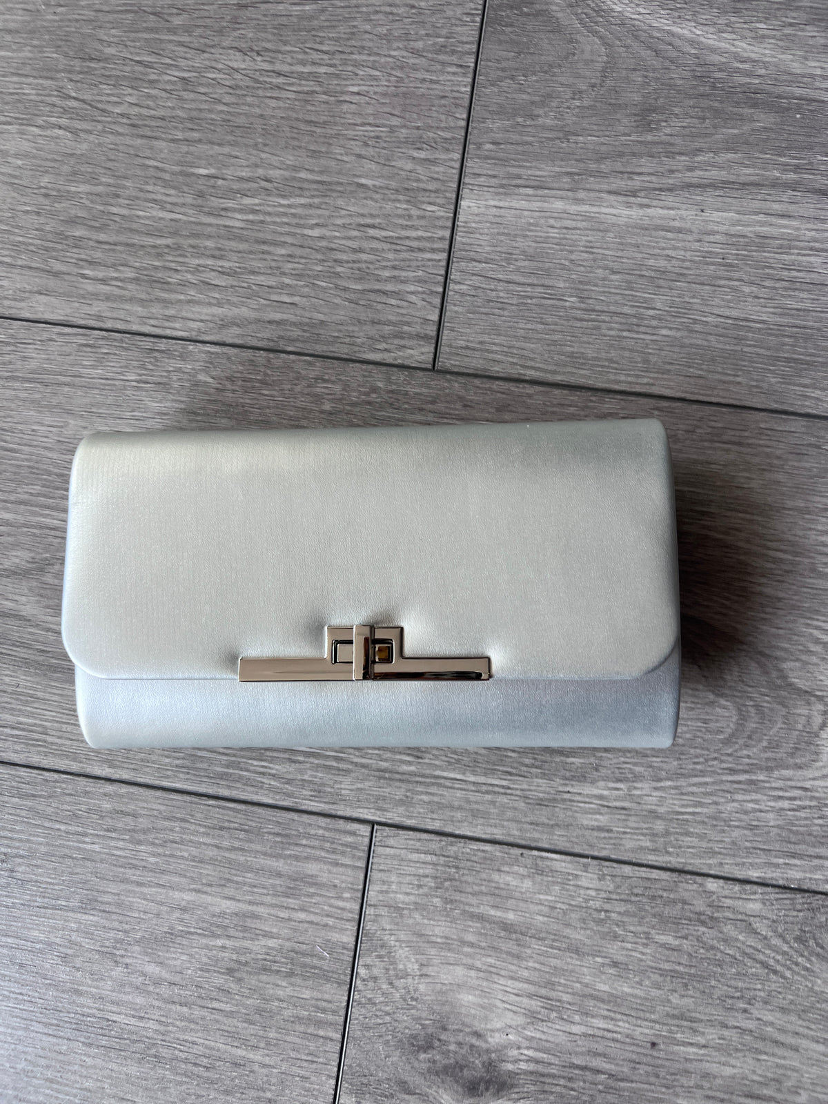 Silver Clutch Bag With Silver Turn Lock-Fascinators Direct