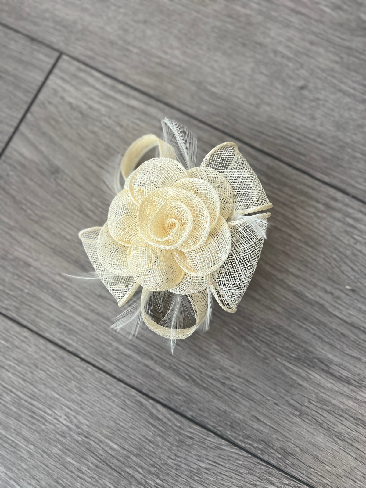 Small Cream Fascinator Clip With Bow &amp; Flower-Fascinators Direct