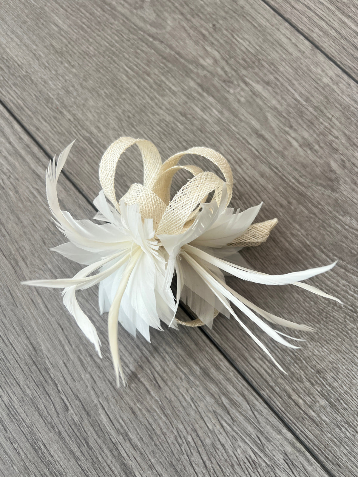 Small Cream &amp; White Fascinator Clip with Feathers and Sinamay Loops-Fascinators Direct