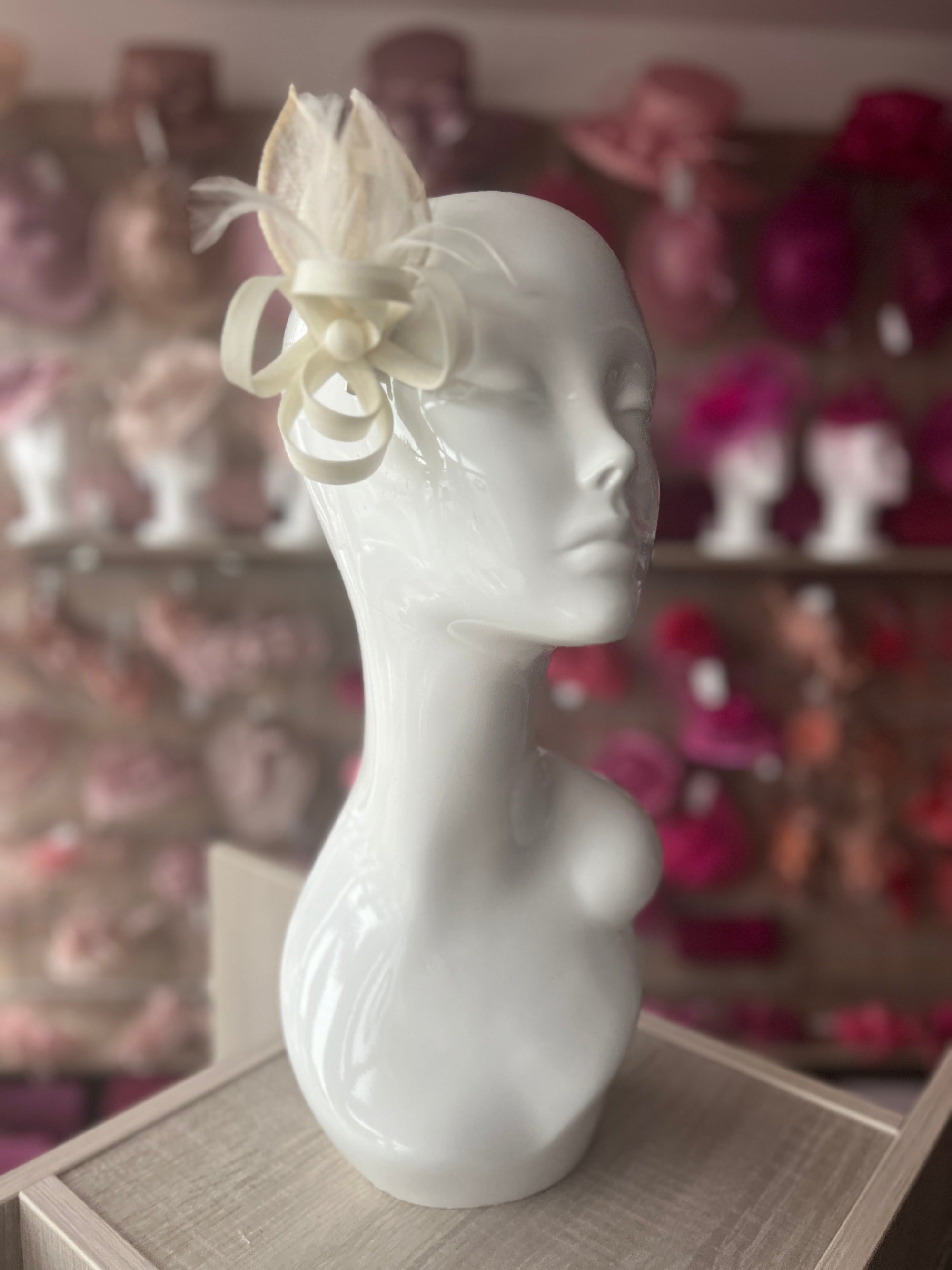 Small Ivory Fascinator Clip with Feathers & Satin Loops-Fascinators Direct