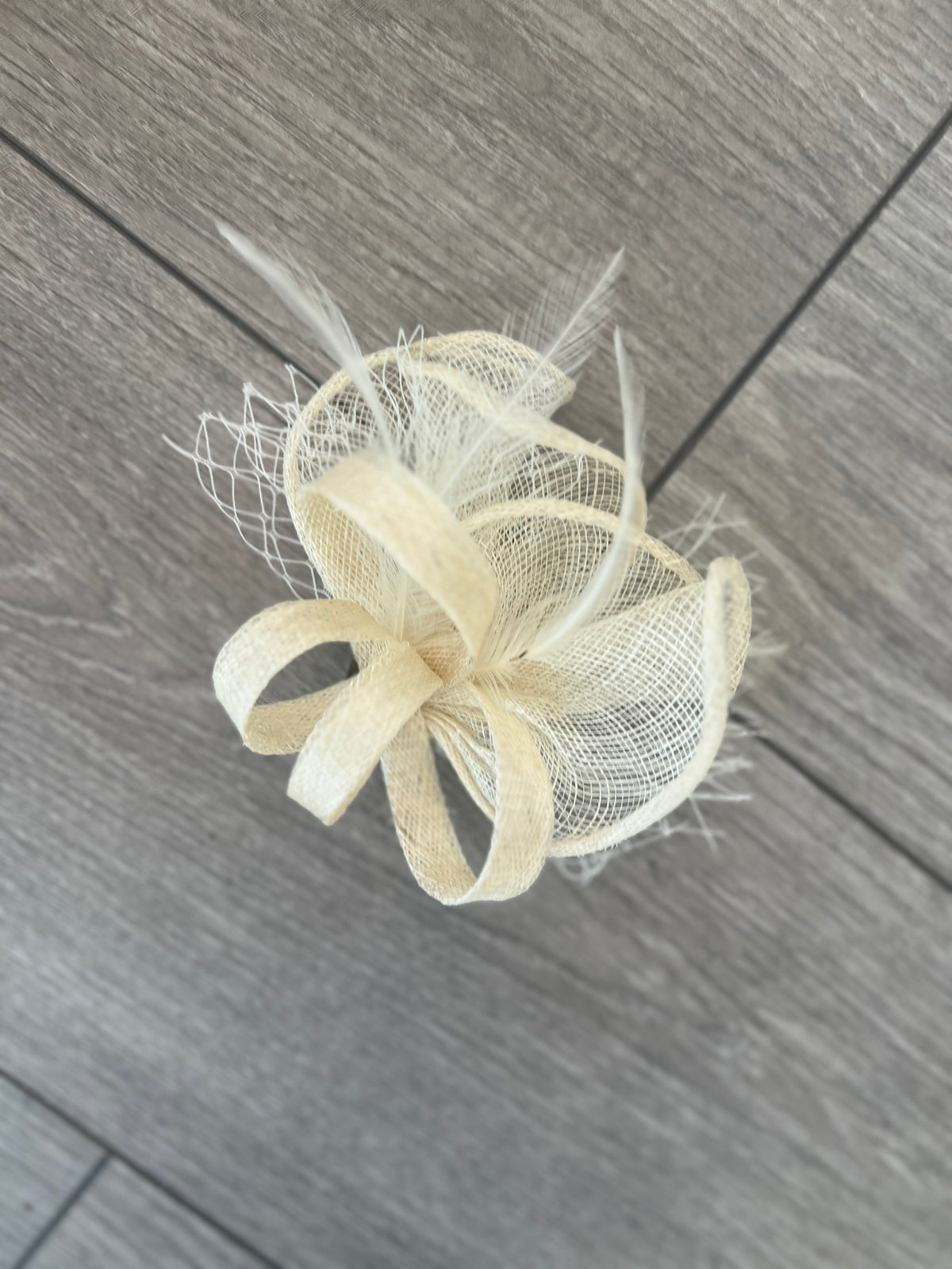 Small Ivory Hair Clip Fascinator With Netting &amp; Feathers-Fascinators Direct