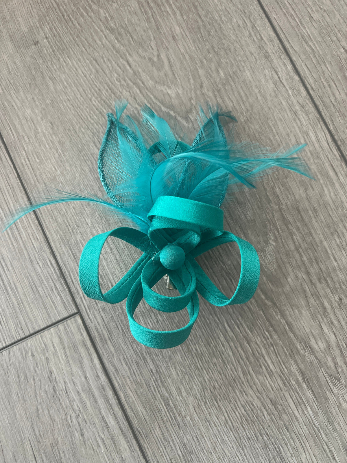 Small Jade Green Fascinator Clip with Feathers &amp; Satin Loops-Fascinators Direct