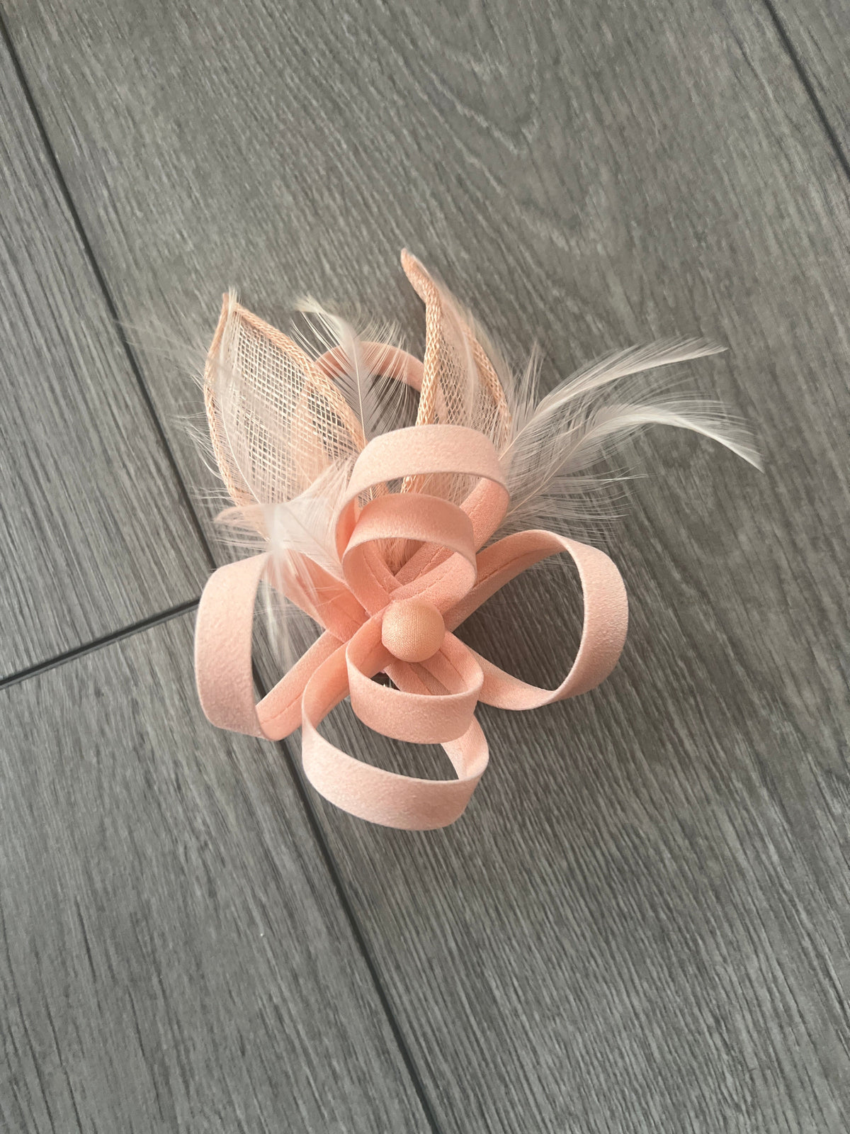 Small Nude Pink Fascinator Clip with Feathers &amp; Satin Loops-Fascinators Direct