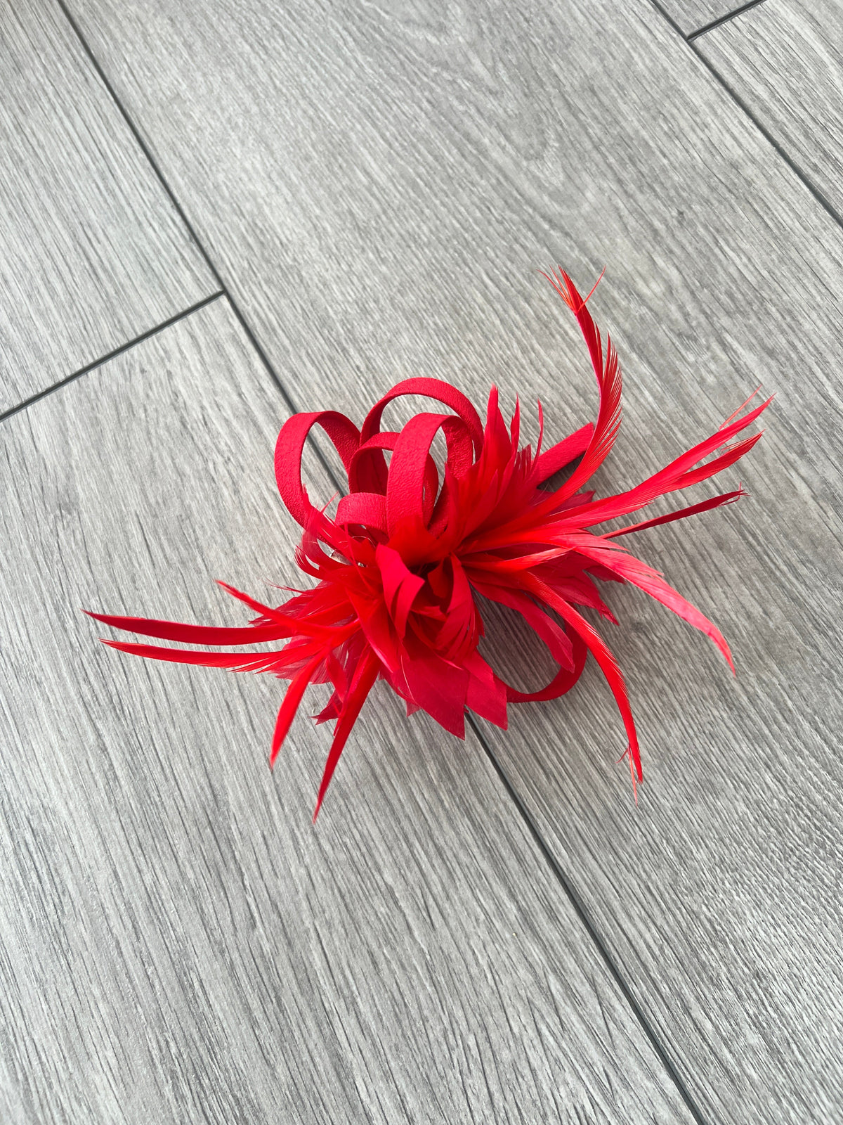 Small Red Fascinator Clip with Feathers &amp; Satin Loops-Fascinators Direct