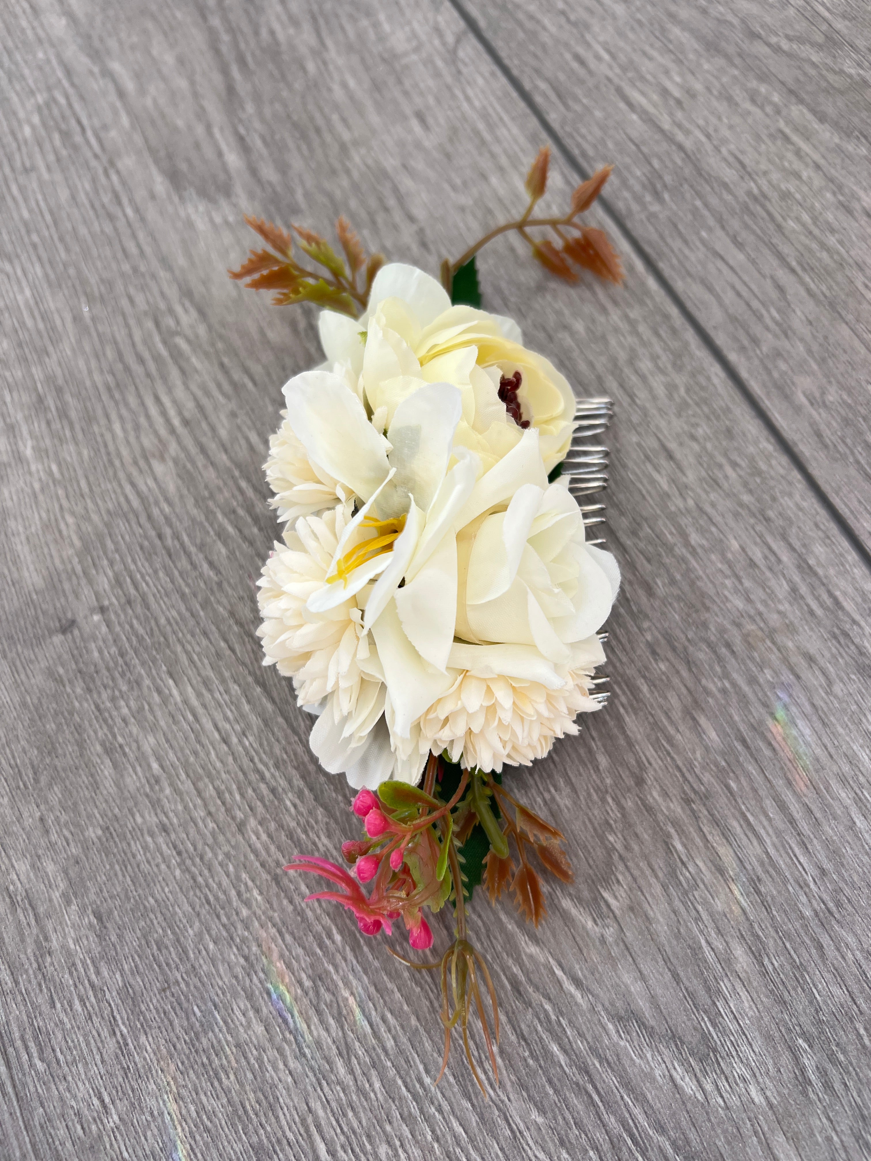 Vintage-Inspired Cream Floral Hair Comb Vintage Orange Rose Spring Floral Collage Hair Comb OOAK  main image 4