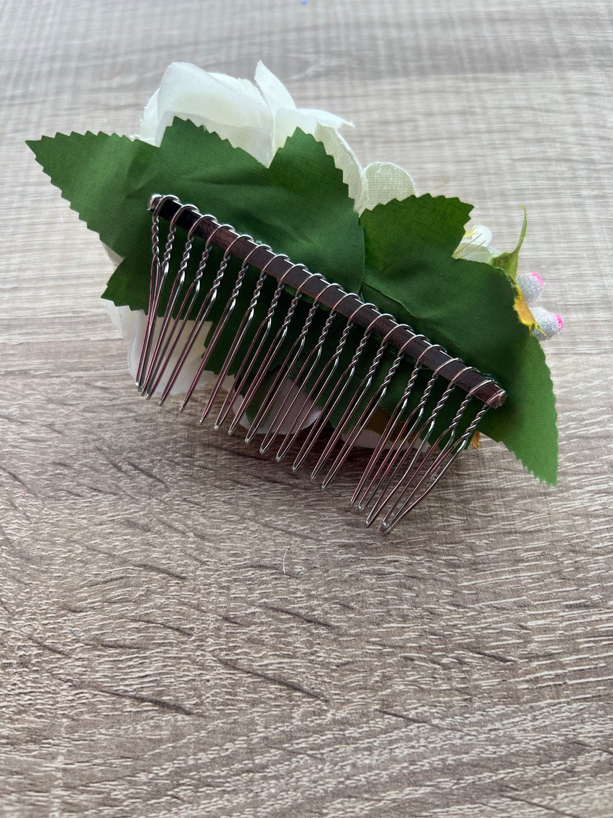 Vintage Floral Lace Hair Comb Cream Ivory-Fascinators Direct