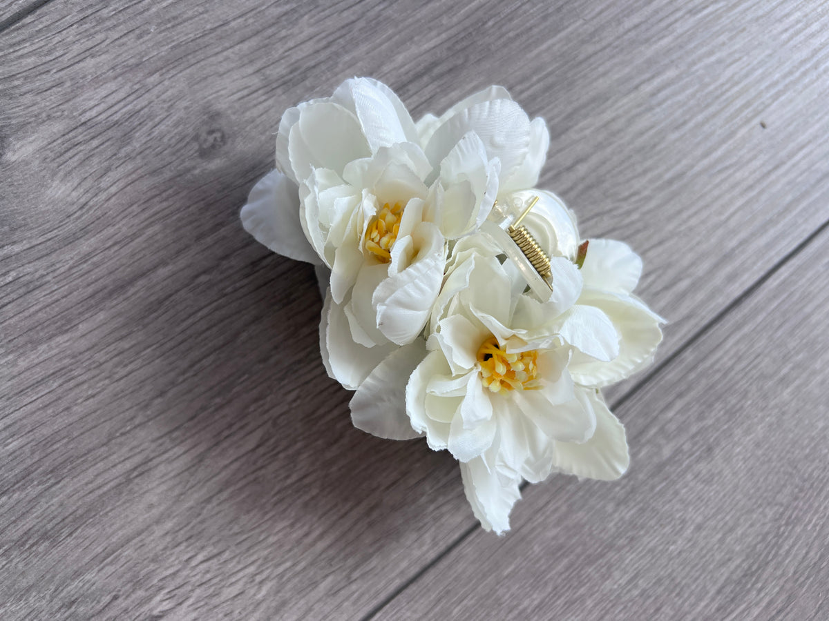 Vintage Flower Cream Fascinator Hair Claw-Fascinators Direct