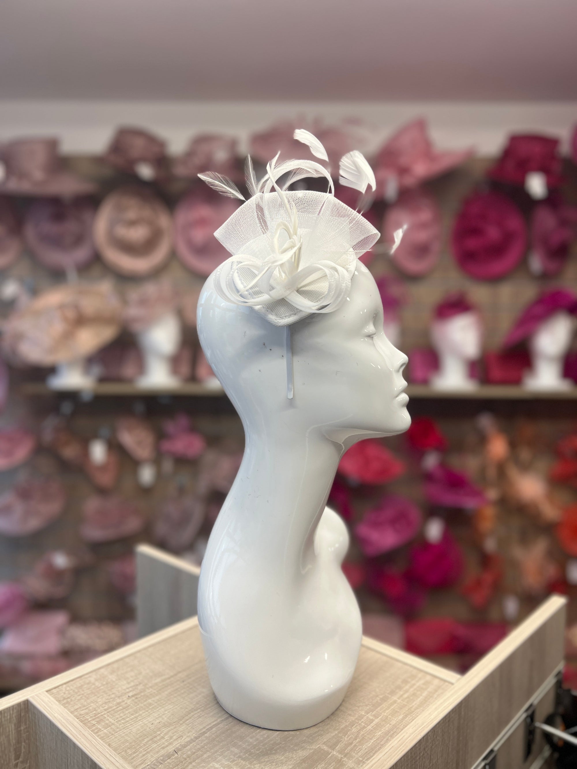 WHITE FASCINATOR HEADBAND WITH LOOPED CRIN & FEATHERS-Fascinators Direct