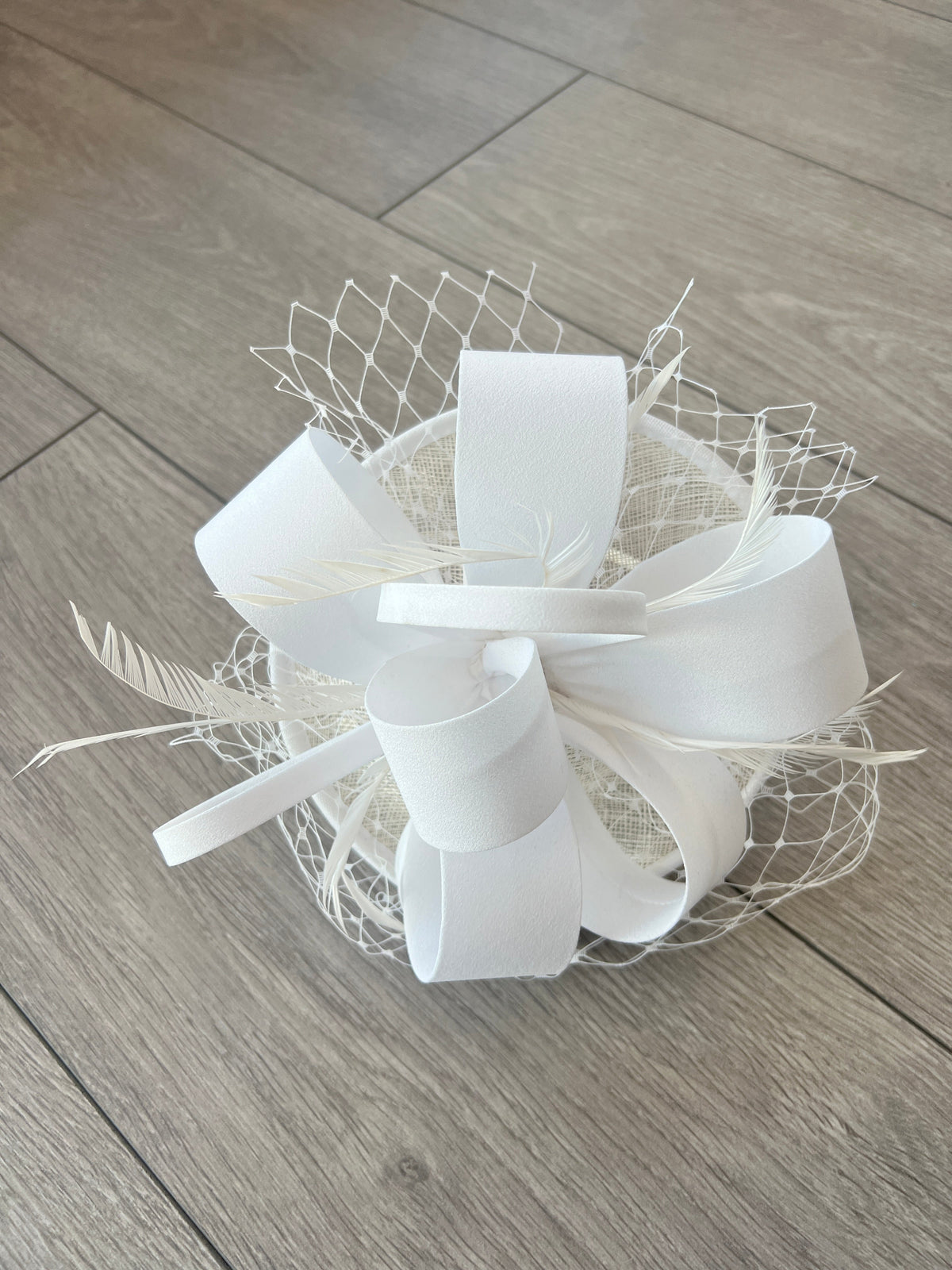 White Fascinator on Sinamay Disc with Satin Loops-Fascinators Direct