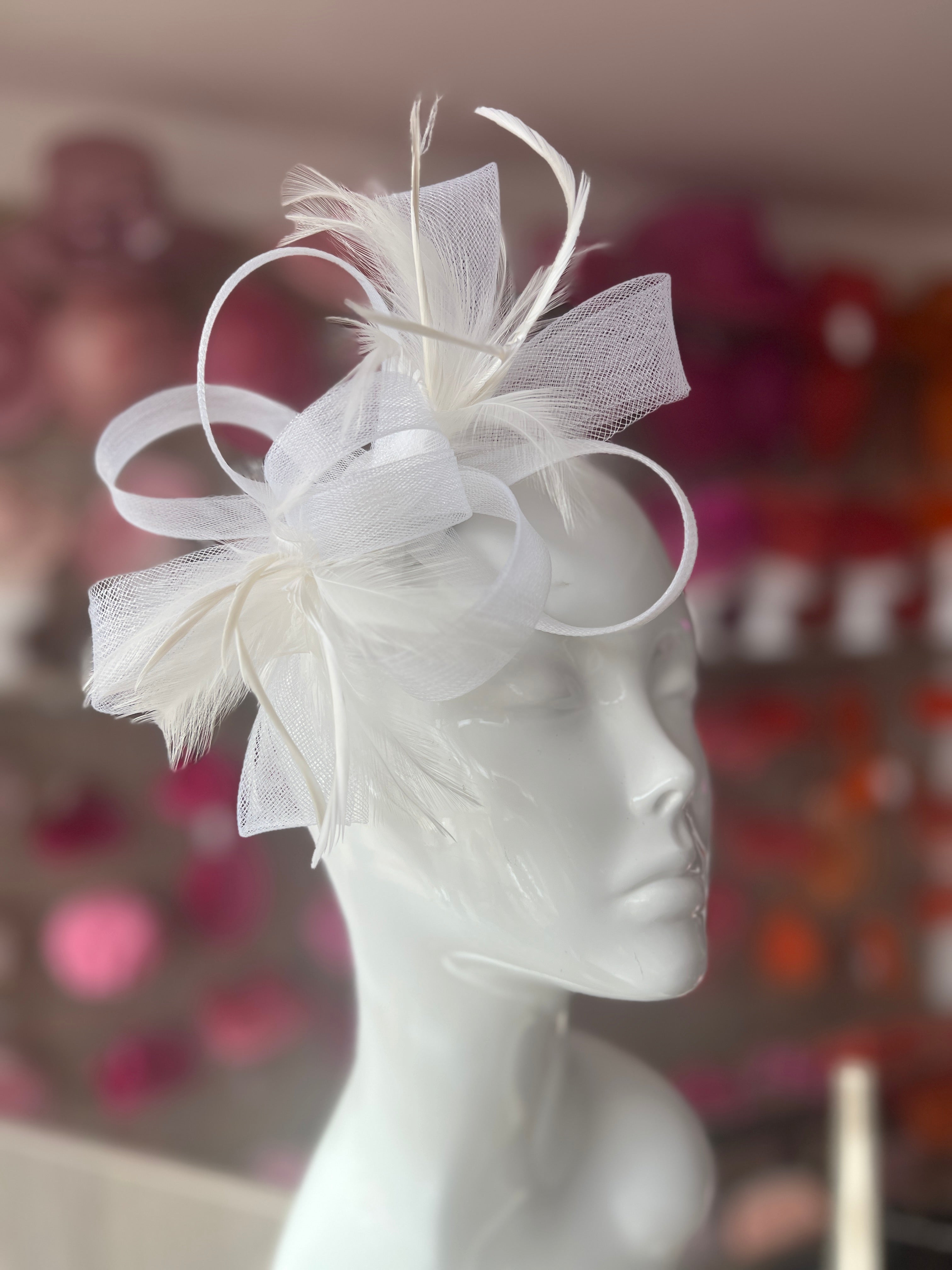 White Loop Bow Fascinator With Feathers