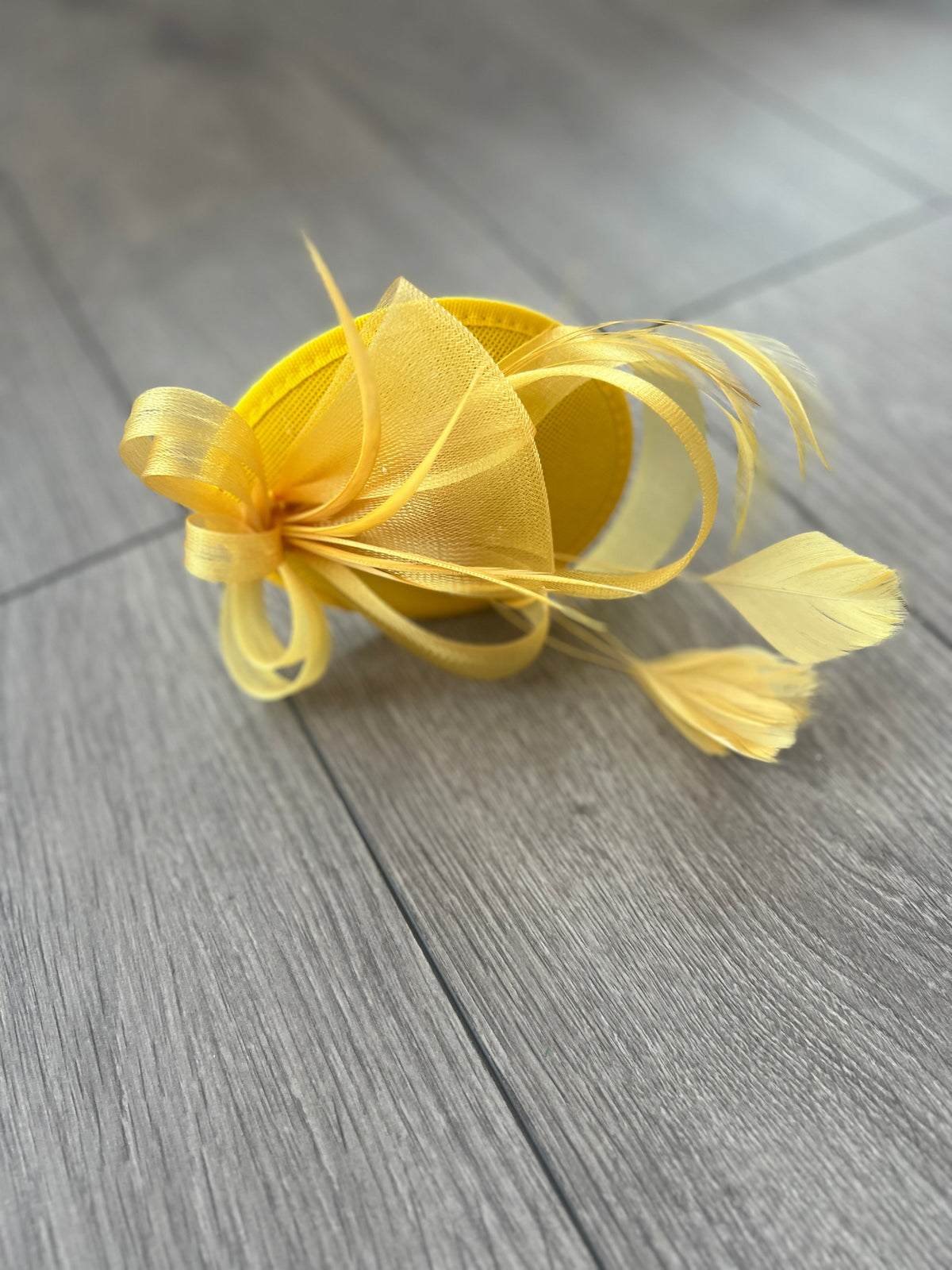 YELLOW FASCINATOR HEADBAND WITH LOOPED CRIN &amp; FEATHERS-Fascinators Direct
