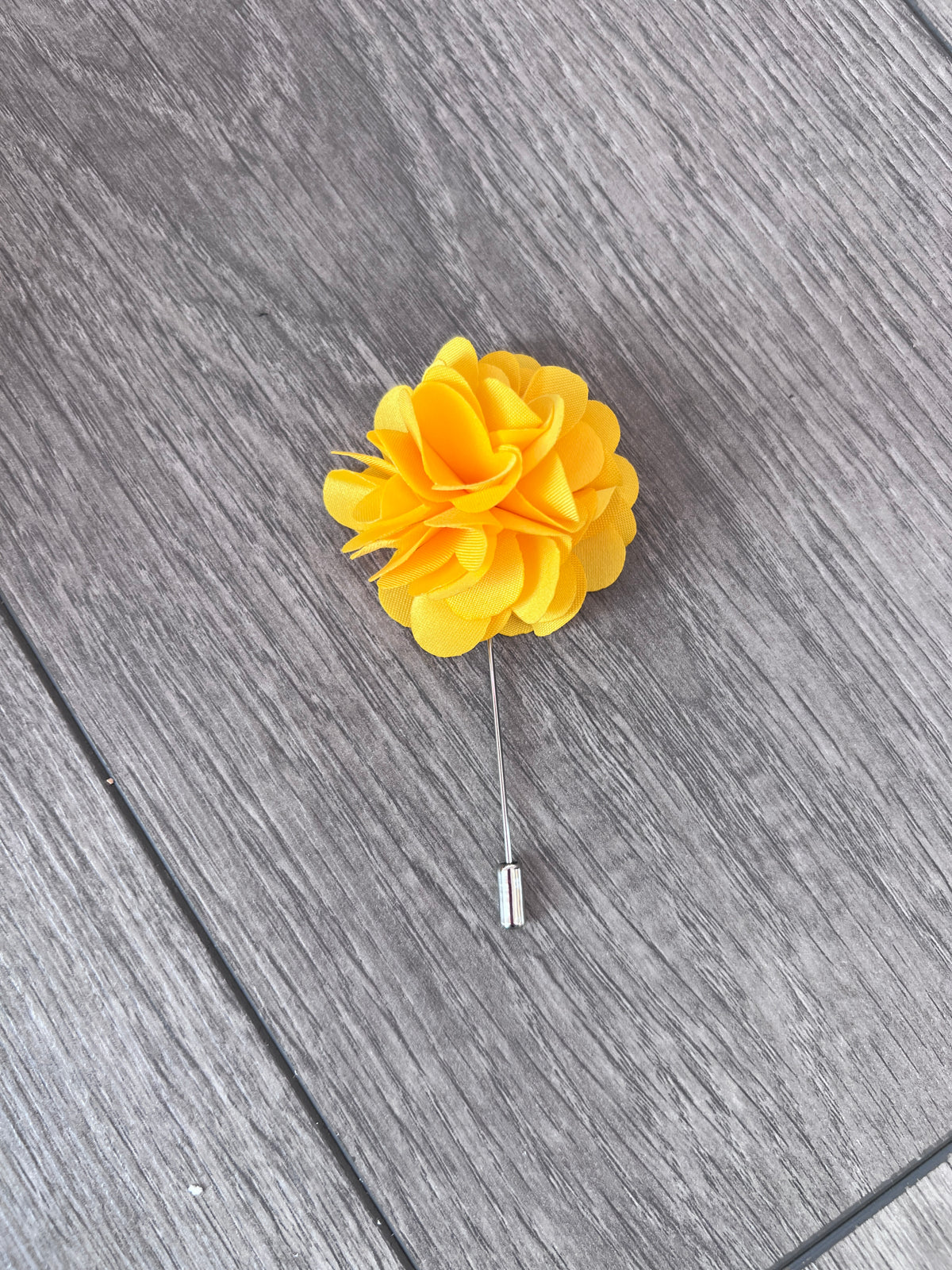 Yellow Men’s Classic Tie &amp; Pin-Fascinators Direct