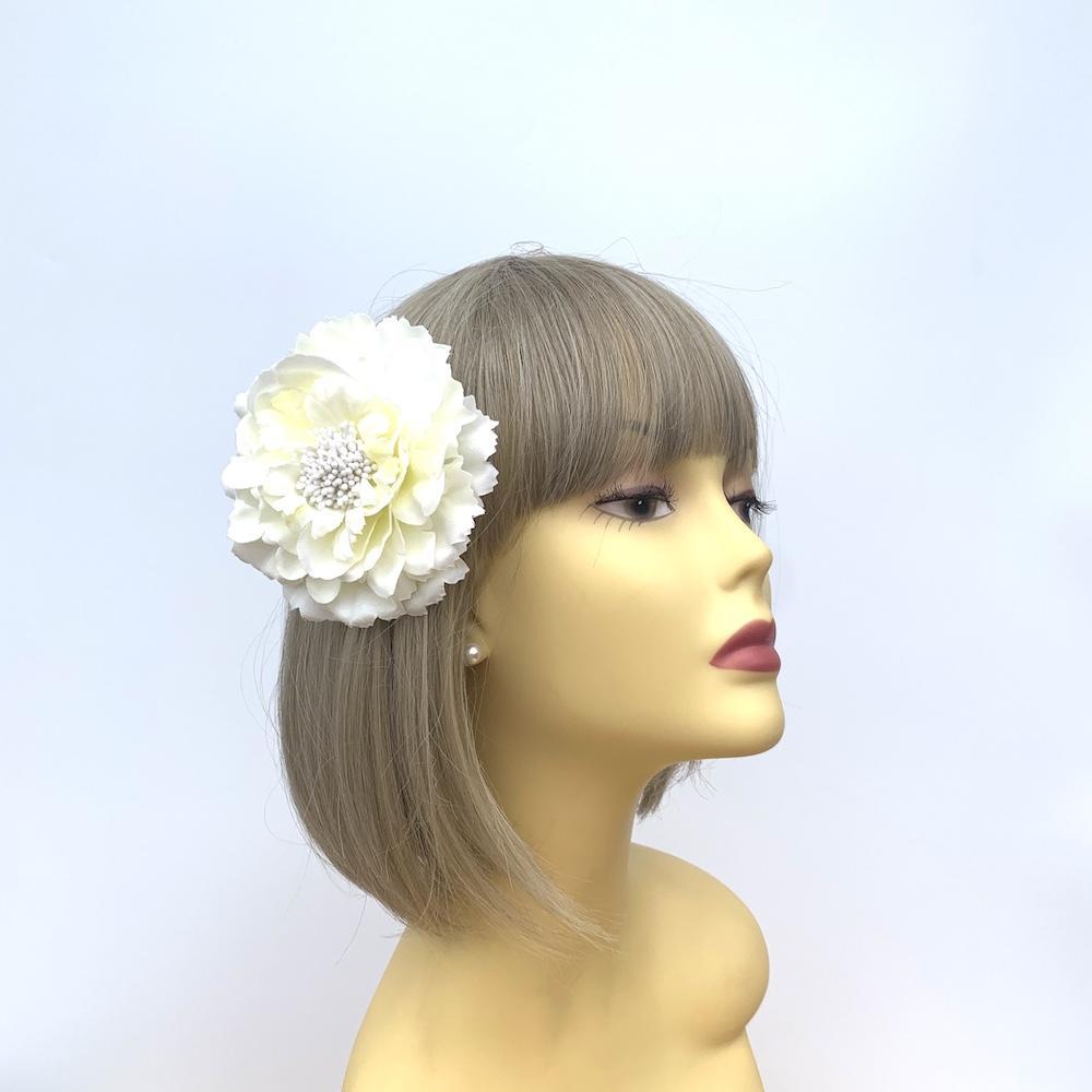 Cream flower hair clearance clip