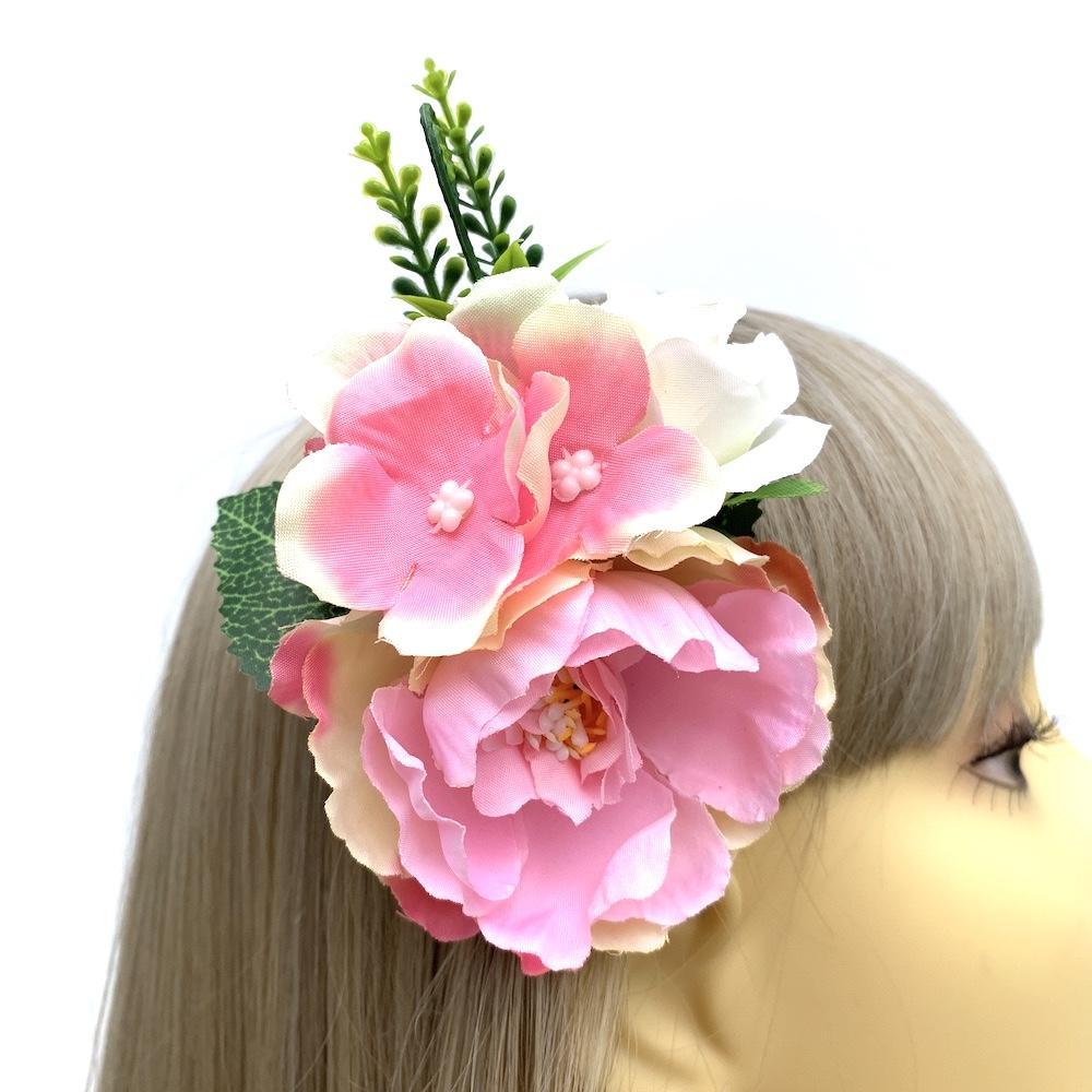 Flower corsage deals hair clip